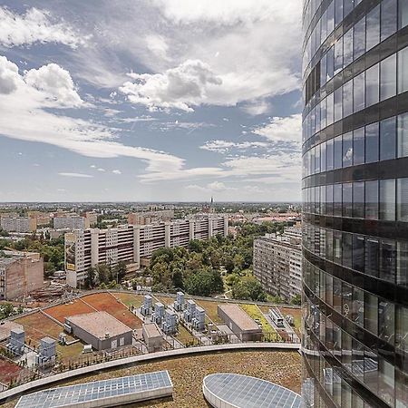 Rentplanet - Apartament Sky Tower 브로츠와프 외부 사진