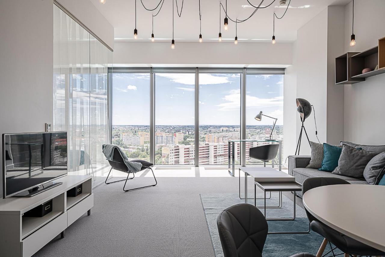 Rentplanet - Apartament Sky Tower 브로츠와프 외부 사진