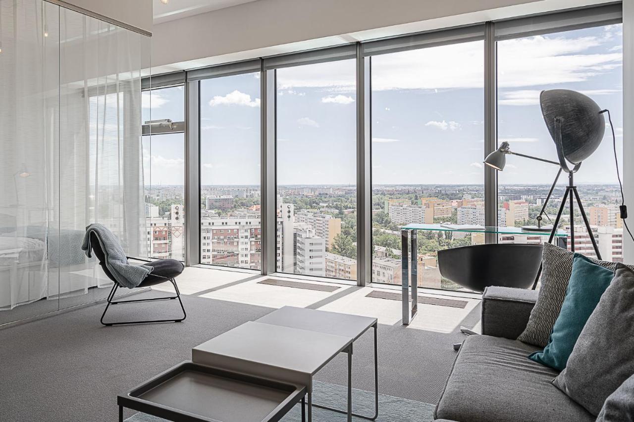 Rentplanet - Apartament Sky Tower 브로츠와프 외부 사진
